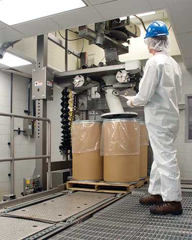 Drehbare Fässer-/Big-Bag-Füllmaschine spielt eine Rolle für die Qualität der Tensidverpackung bei BASF